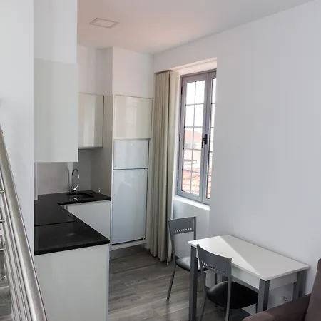 Apartamentos Funchal 3*