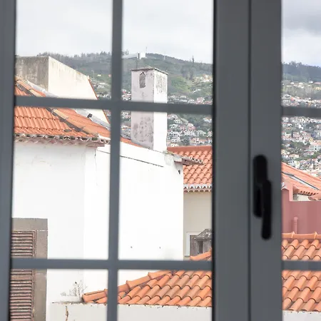 Hotel Apartamentos Funchal 3*